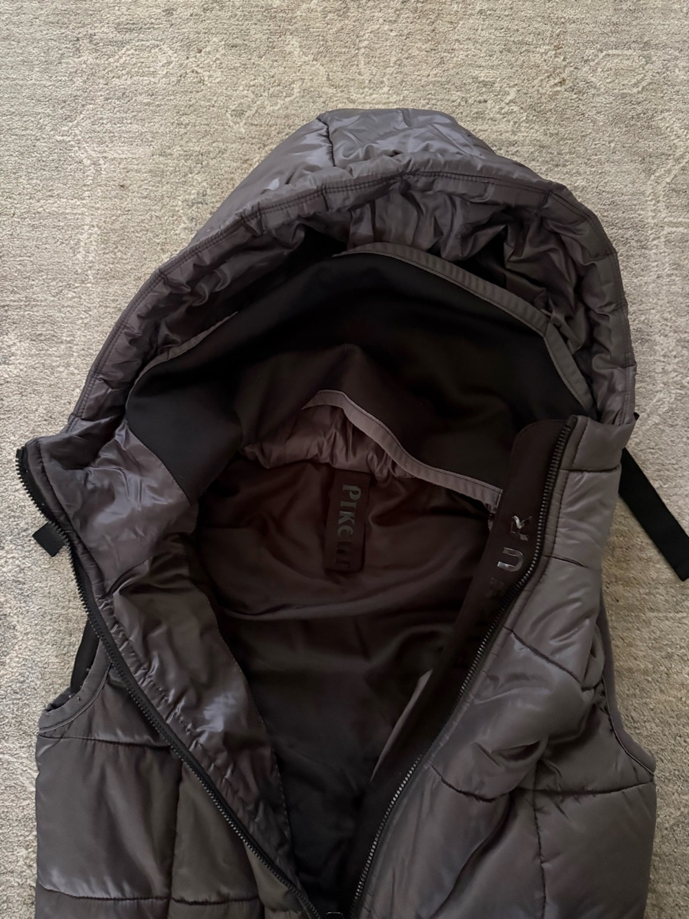Pikeur Nera Women’s Quilted Hooded Vest Gray Sz 34/XS EUC - Picture 3 of 6
